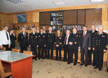 11-13 декабря 2009 года. Выезд представителей Содружества в Гаджиево  на  торжества  по  случаю  40-летия  образования  3 ФлПЛ Северного флота
